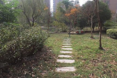 中海云麓里綜合評(píng)測(cè) 項(xiàng)目亮點(diǎn)、不足與周邊市場(chǎng)觀察